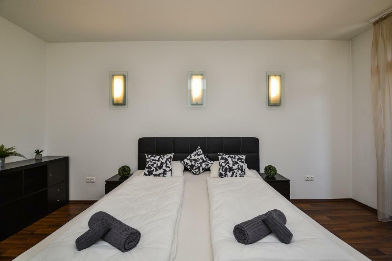 Castle Apartment With Panoramic Balcony Budapest Exterior foto